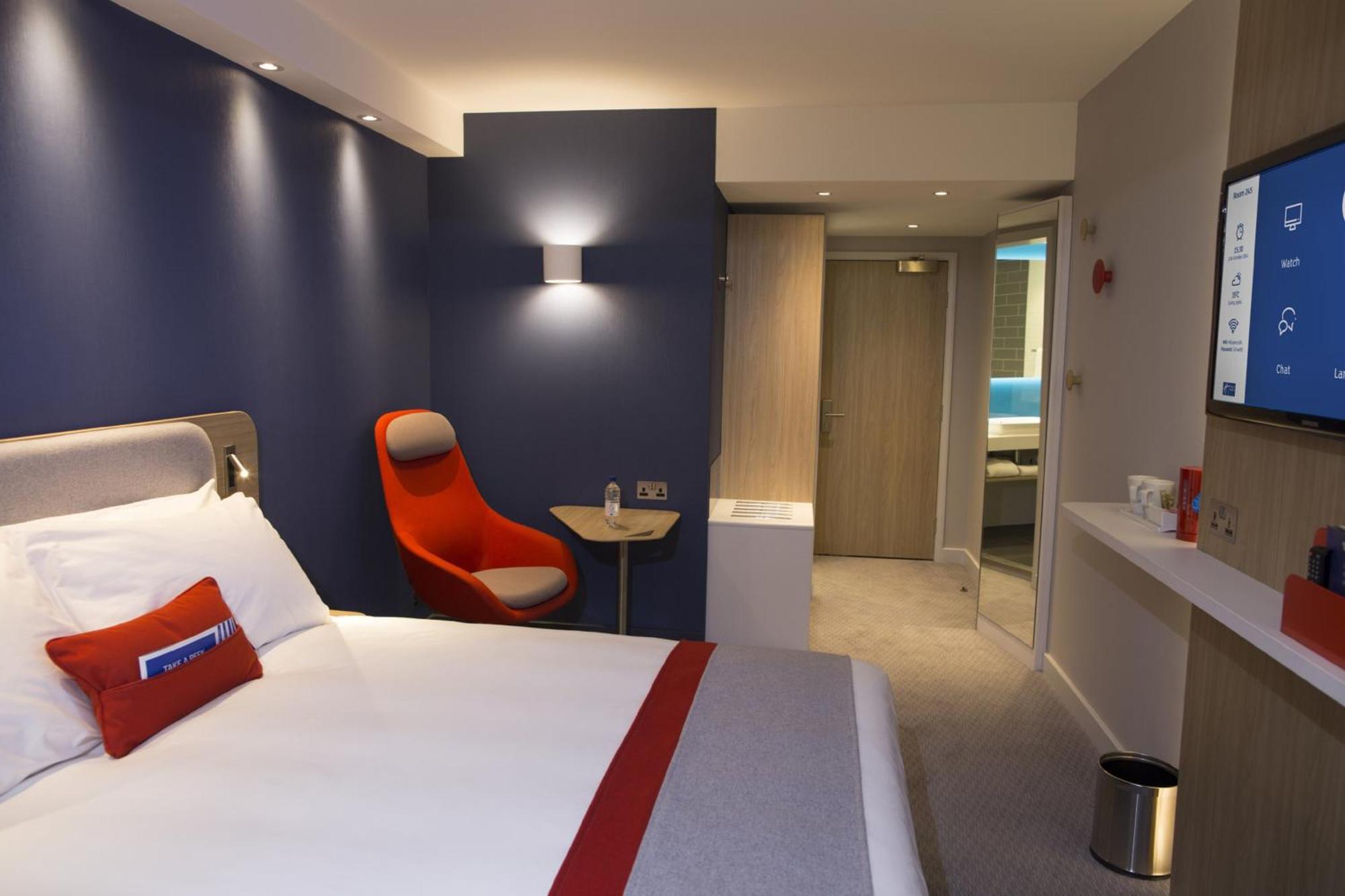 Holiday Inn Express Ajaccio By Ihg Exterior photo