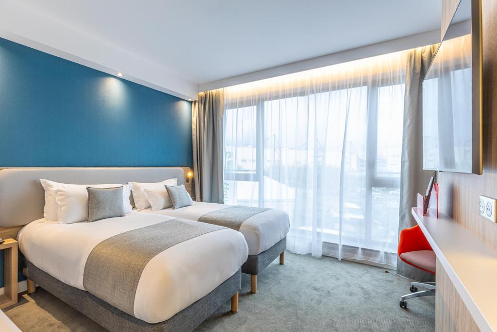 Holiday Inn Express Ajaccio By Ihg Exterior photo