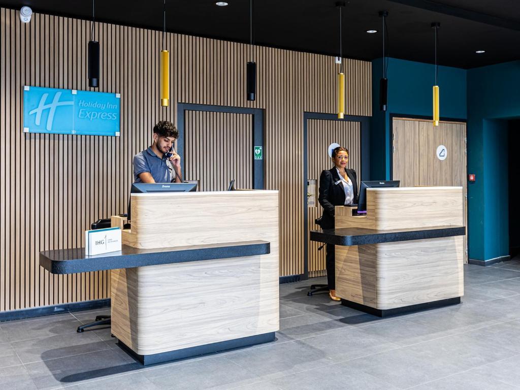 Holiday Inn Express Ajaccio By Ihg Exterior photo